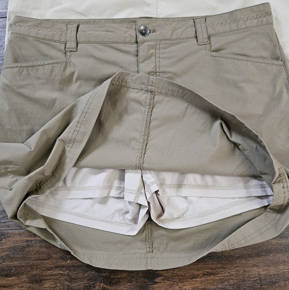 Eddie Bauer Women's Bundle of 3 Travex Stretch Tech Skorts Size 12 Purple Cream - Picture 12 of 16